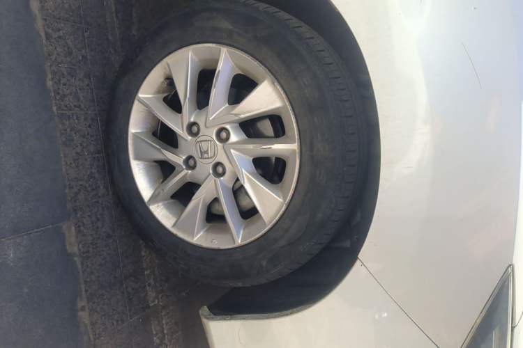 Used Honda Gienia 2017 1.5L CVT Comfort Version Right Front Wheel Hub