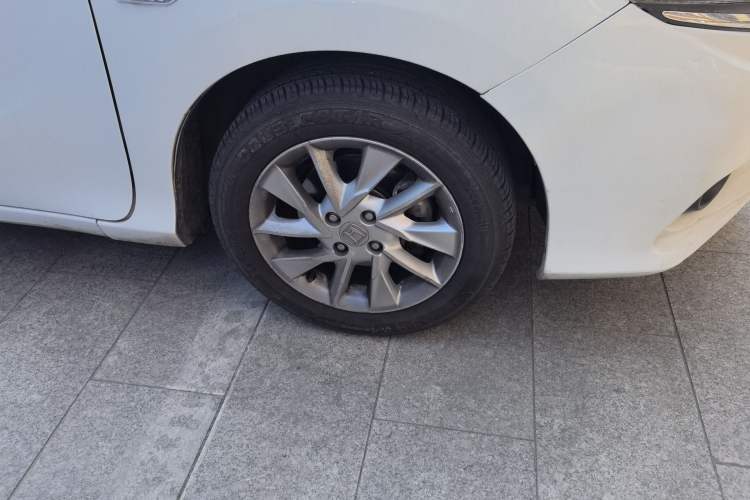 Used Honda Gienia 2017 1.5L CVT Classic Edition Right Front Wheel Hub