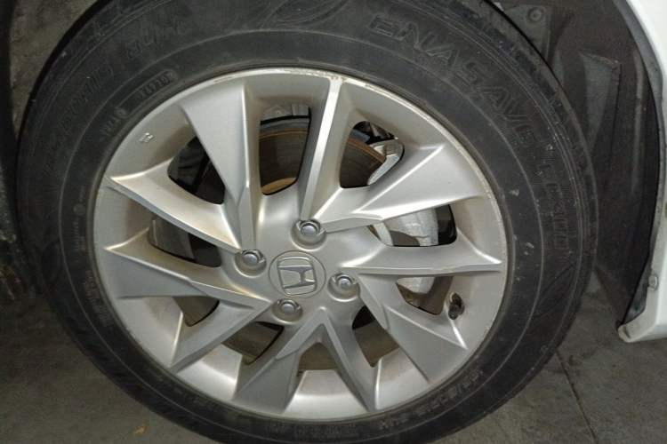 Used Honda Gienia 2017 1.5L CVT Comfort Version Right Front Wheel Hub