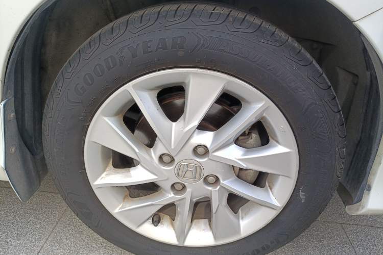 Used Honda Gienia 2017 1.5L CVT Comfort Version Right Front Wheel Hub