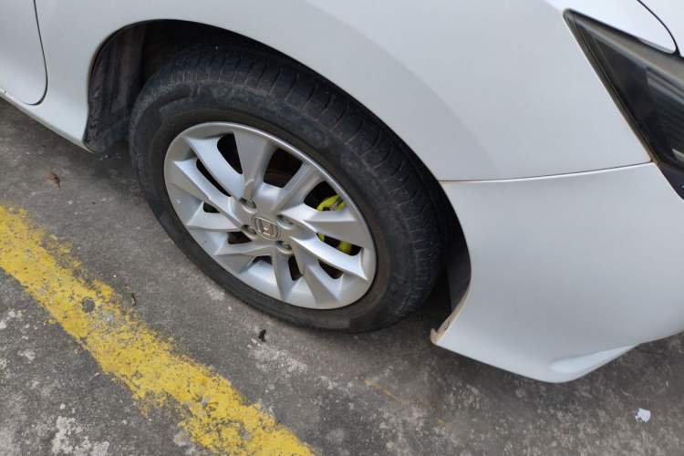 Used Honda Gienia 2017 1.5L CVT Classic Edition Right Front Wheel Hub