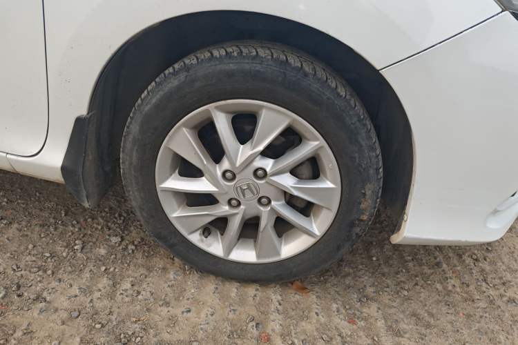 Used Honda Gienia 2017 1.5L Manual Classic Edition Right Front Wheel Hub