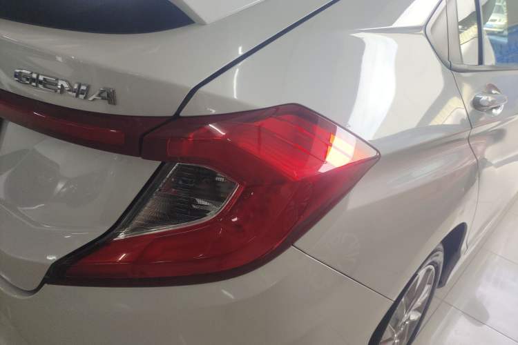 Used Honda Gienia 2017 1.5L CVT Comfort Version Right Rear Taillight
