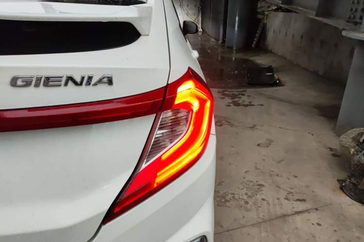 Used Honda Gienia 2017 1.5L CVT Classic Edition Right Rear Taillight