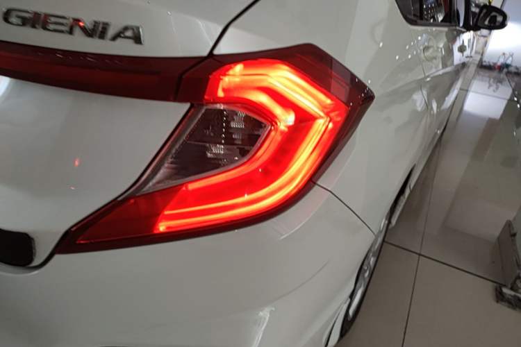 Used Honda Gienia 2017 1.5L CVT Classic Edition Right Rear Taillight