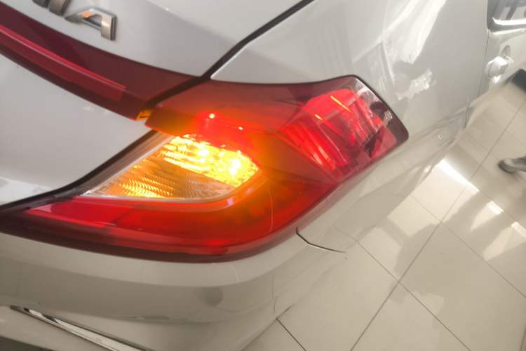 Used Honda Gienia 2017 1.5L CVT Classic Edition Right Rear Taillight