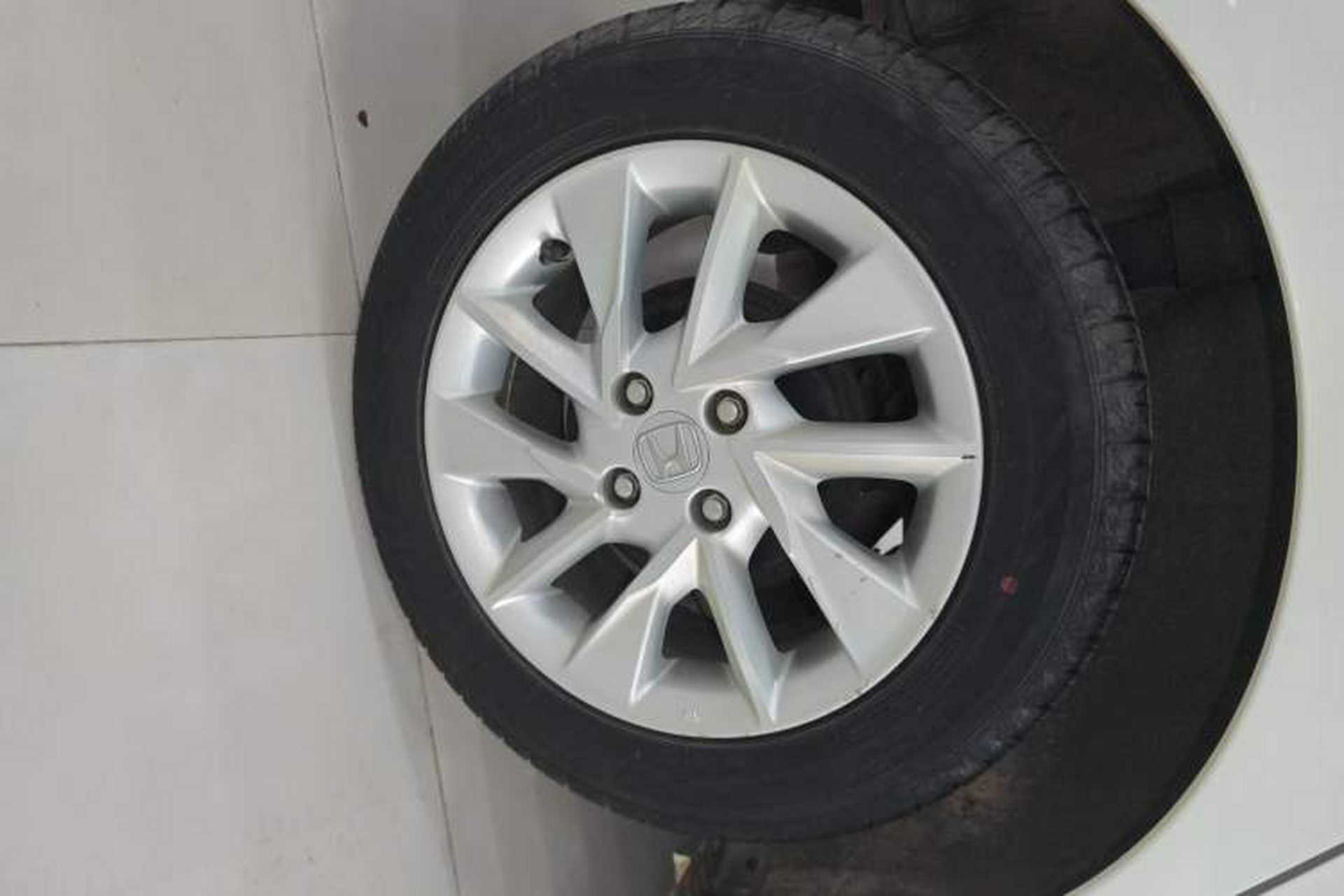 Used Honda Gienia 2017 1.5L CVT Classic Edition Right Rear Wheel Hub