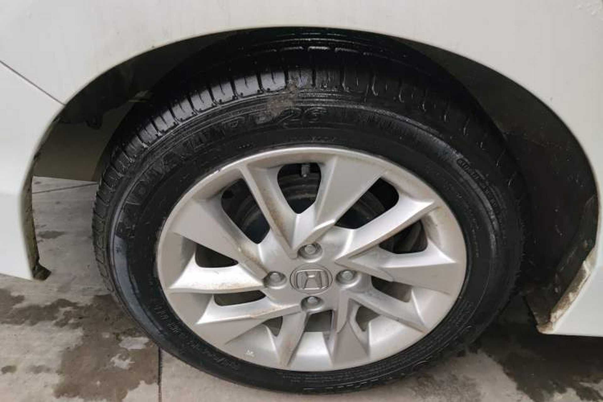 Used Honda Gienia 2017 1.5L CVT Classic Edition Right Rear Wheel Hub
