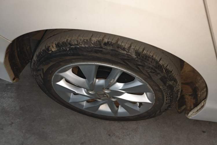 Used Honda Gienia 2017 1.5L CVT Comfort Version Right Rear Wheel Hub