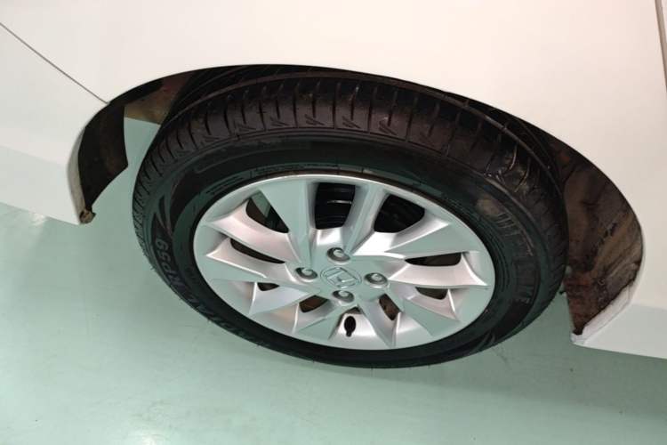 Used Honda Gienia 2017 1.5L CVT Classic Edition Right Rear Wheel Hub