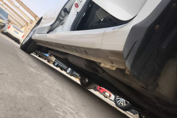 Used Honda Gienia 2017 1.5L CVT Classic Edition Right Side Sill