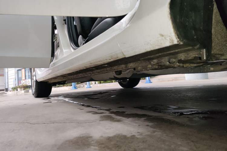 Used Honda Gienia 2017 1.5L CVT Classic Edition Right Side Sill