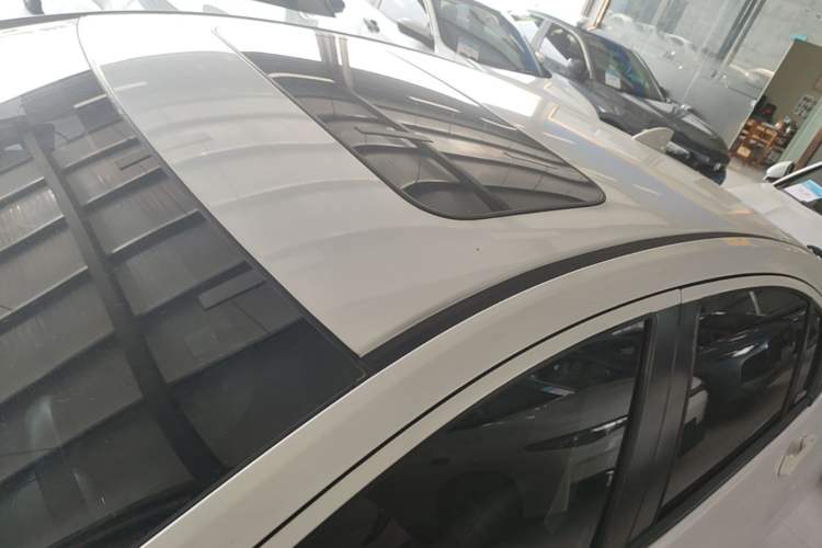 Used Honda Gienia 2017 1.5L CVT Comfort Version Roof