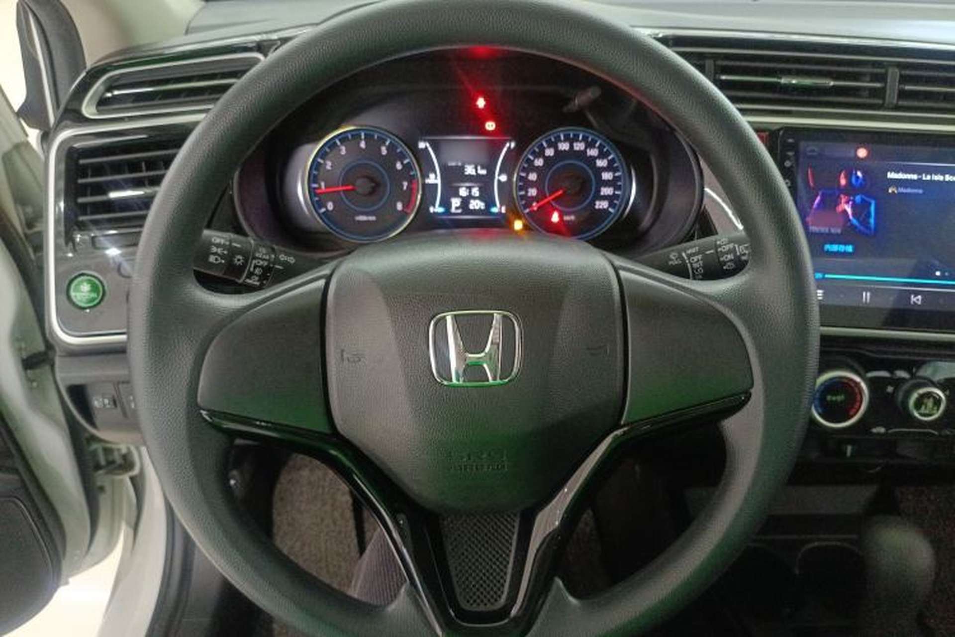 Used Honda Gienia 2017 1.5L CVT Comfort Version Steering Wheel