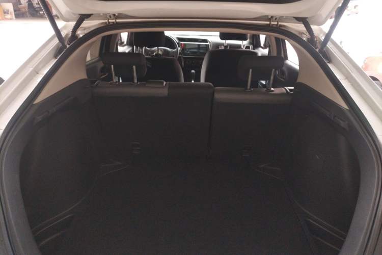 Used Honda Gienia 2017 1.5L CVT Classic Edition Trunk