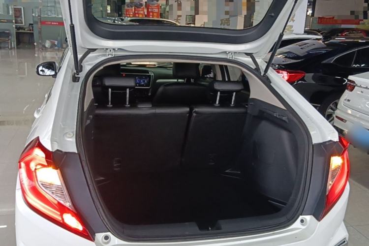 Used Honda Gienia 2017 1.5L CVT Classic Edition Trunk
