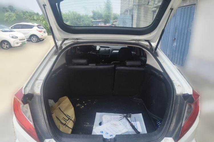 Used Honda Gienia 2017 1.5L CVT Classic Edition Trunk
