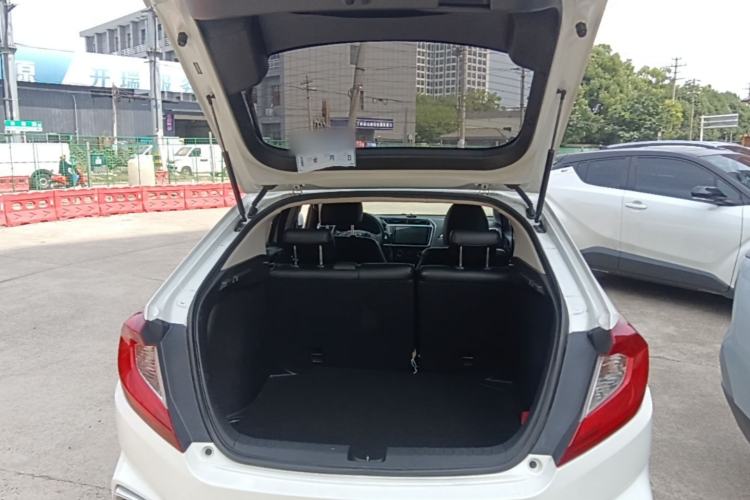 Used Honda Gienia 2017 1.5L CVT Classic Edition Trunk