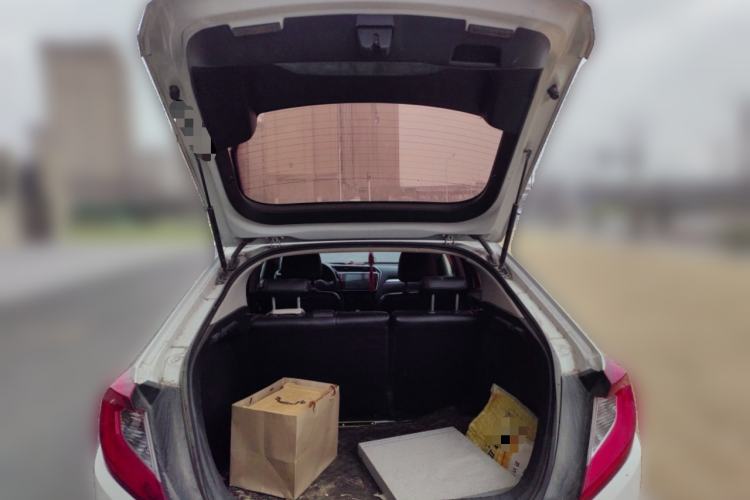 Used Honda Gienia 2017 1.5L CVT Classic Edition Trunk