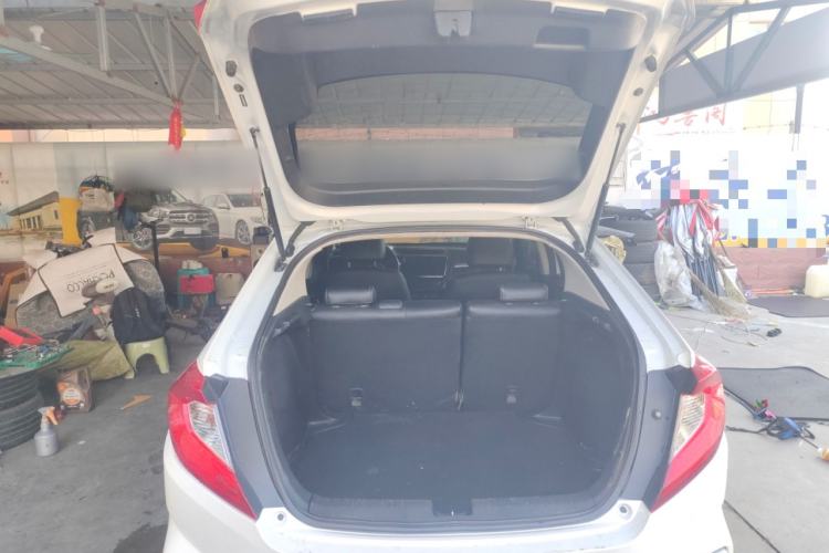 Used Honda Gienia 2017 1.5L CVT Classic Edition Trunk
