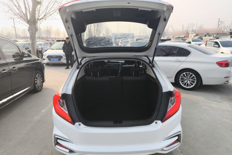 Used Honda Gienia 2017 1.5L CVT Classic Edition Trunk