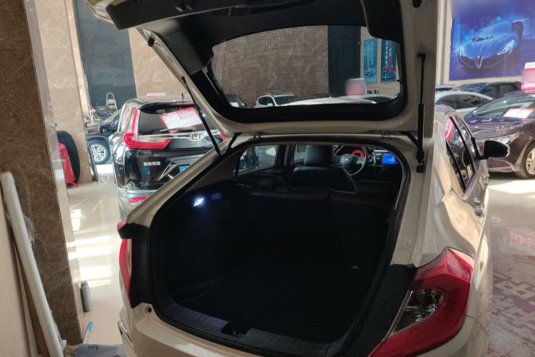 Used Honda Gienia 2017 1.5L CVT Classic Edition Trunk