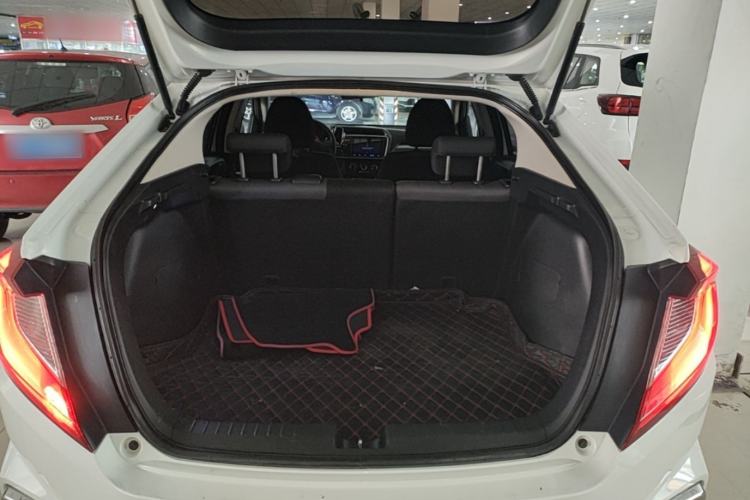 Used Honda Gienia 2017 1.5L CVT Classic Edition Trunk