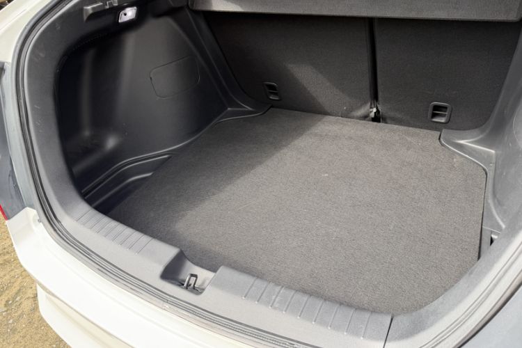 Used Honda Gienia 2017 1.5L CVT Classic Edition Trunk