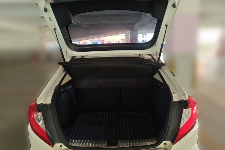 Used Honda Gienia 2017 1.5L CVT Classic Edition Trunk