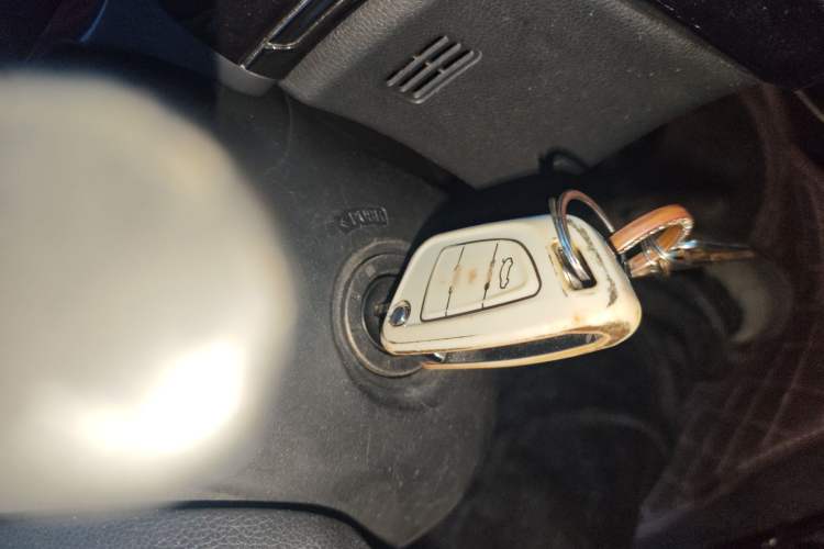 Used Honda Gienia 2017 1.5L CVT Comfort Version Vehicle Key