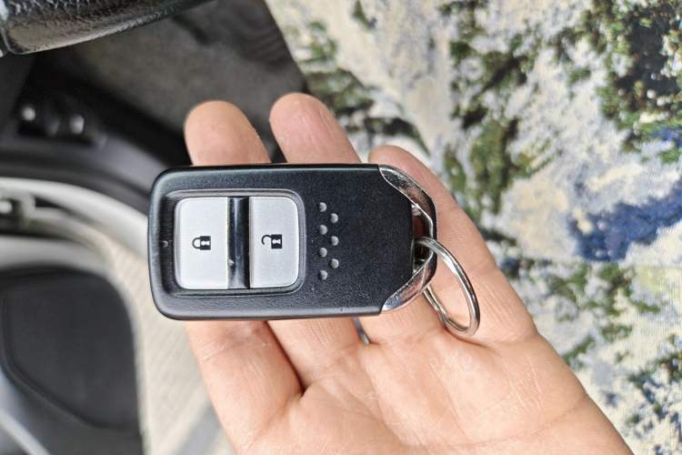 Used Honda Gienia 2017 1.5L CVT Luxury Edition Vehicle Key