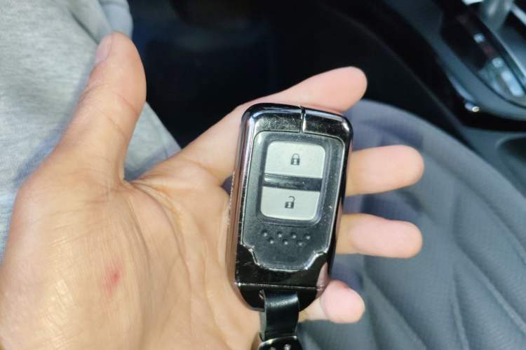 Used Honda Gienia 2017 1.5L CVT Luxury Edition Vehicle Key