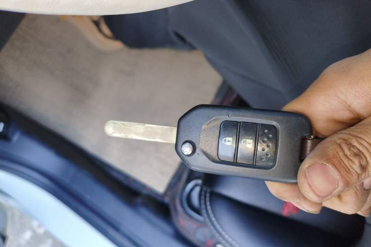 Used Honda Gienia 2017 1.5L CVT Comfort Version Vehicle Key