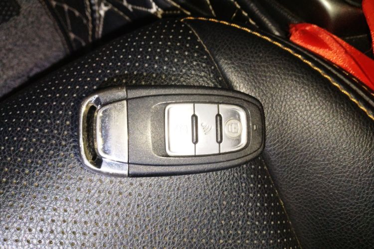 Used Honda Gienia 2017 1.5L CVT Classic Edition Vehicle Key