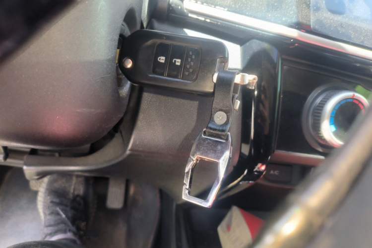 Used Honda Gienia 2017 1.5L CVT Comfort Version Vehicle Key