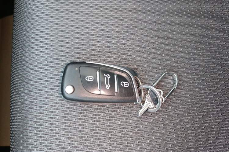 Used Honda Gienia 2017 1.5L Manual Classic Edition Vehicle Key