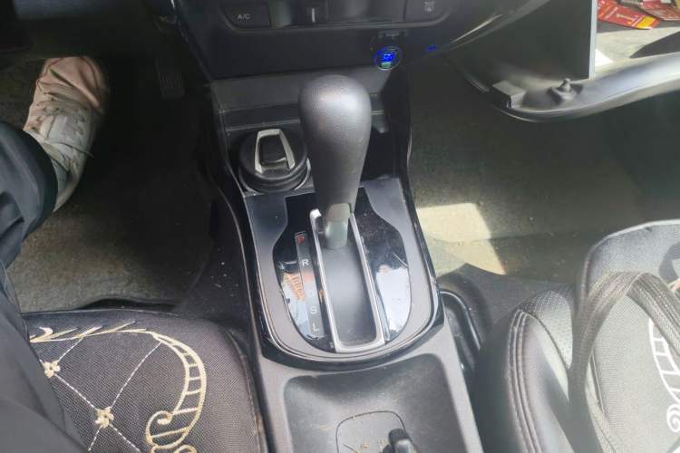 Used Honda Gienia 2017 1.5L CVT Comfort Version Gear Lever