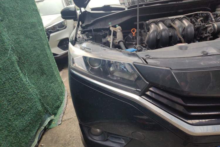 Used Honda Greiz 2016 1.5L CVT Comfort Version Right Front Headlight