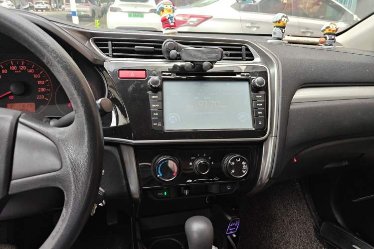 Used Honda Greiz 2016 1.5L CVT Classic Edition Audio And AC Panel
