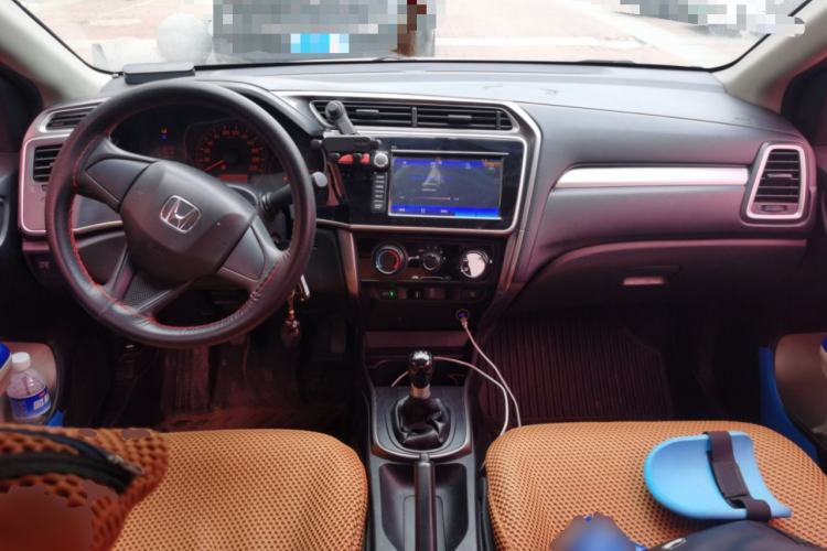 Used Honda Greiz 2016 1.5L Manual Classic Edition Center Console
