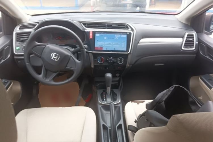 Used Honda Greiz 2016 1.5L CVT Classic Edition Center Console