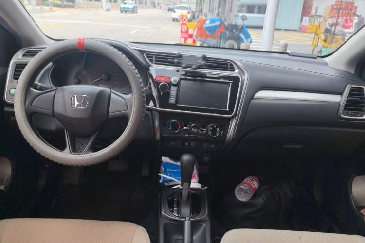 Used Honda Greiz 2016 1.5L CVT Classic Edition Center Console