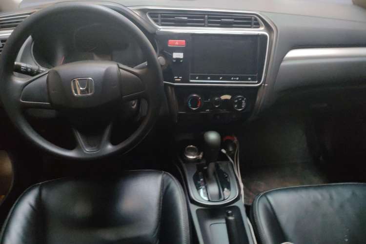 Used Honda Greiz 2016 1.5L CVT Classic Edition Center Console