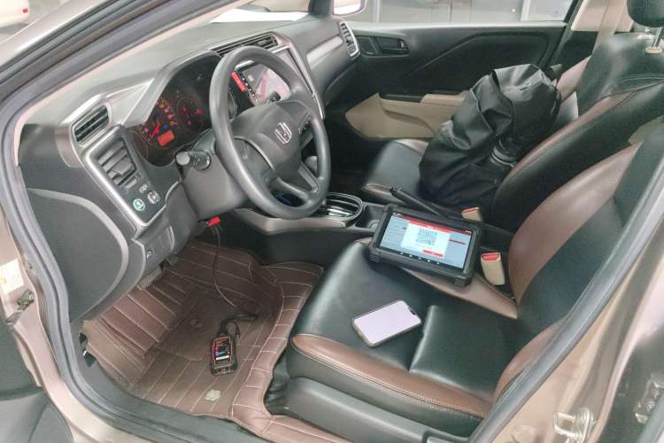 Used Honda Greiz 2016 1.5L CVT Classic Edition Driver Seat
