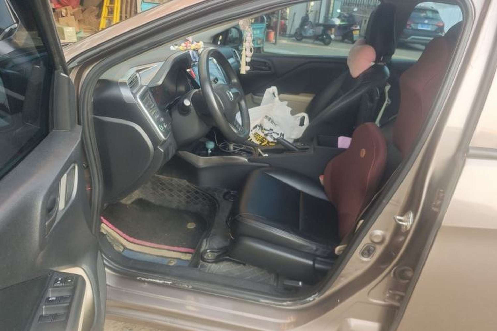 Used Honda Greiz 2016 1.5L CVT Classic Edition Driver Seat