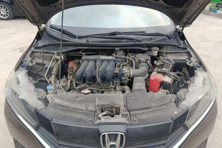 Used Honda Greiz 2016 1.5L CVT Classic Edition Engine Bay