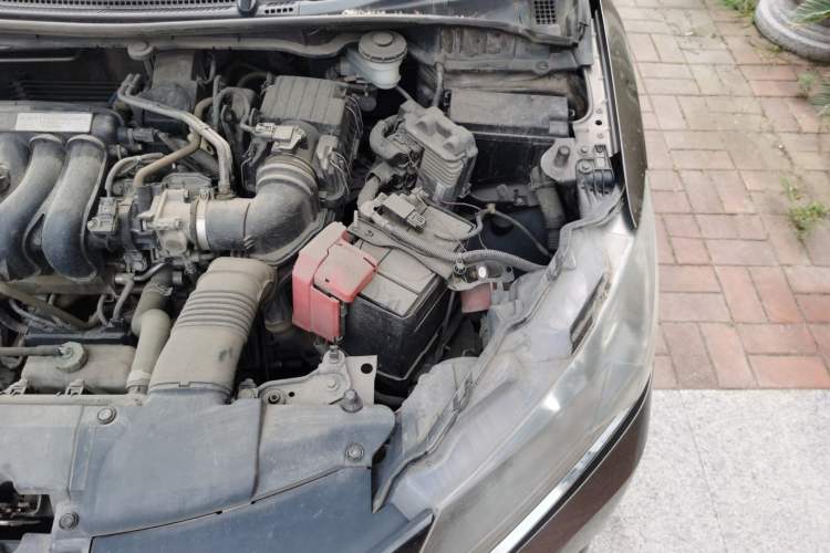 Used Honda Greiz 2016 1.5L Manual Classic Edition Engine Bay Left