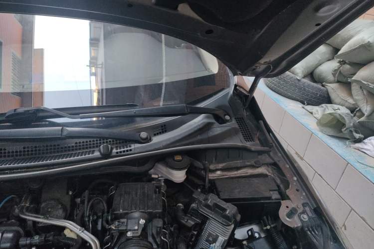 Used Honda Greiz 2016 1.5L CVT Classic Edition Engine Bay Left