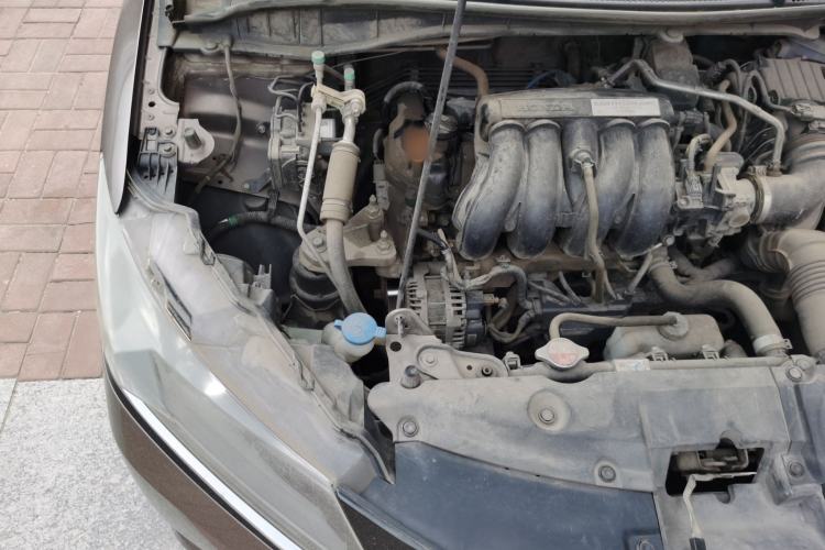 Used Honda Greiz 2016 1.5L Manual Classic Edition Engine Bay Right