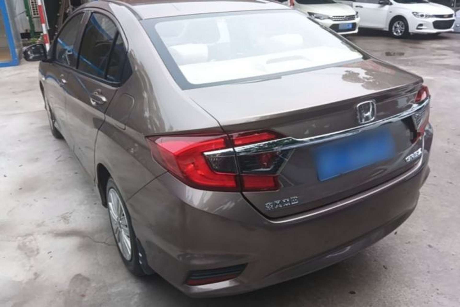 Used Honda Greiz 2016 1.5L CVT Classic Edition Exterior 2